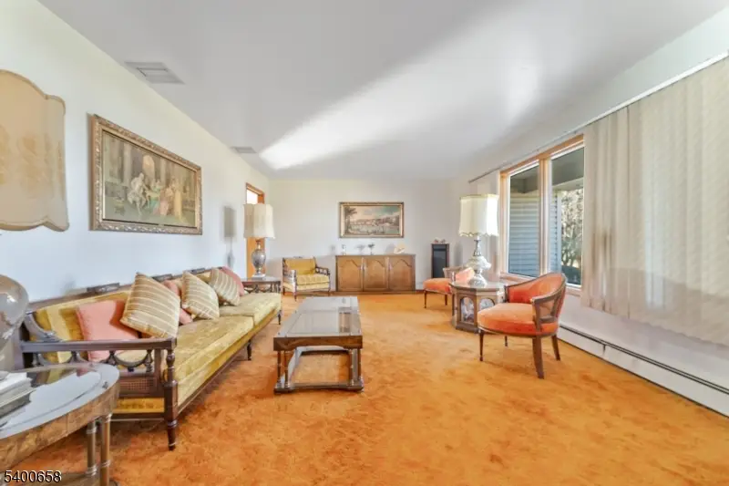 18 Wells Rd, Raritan Township, NJ 08822 - Image #3