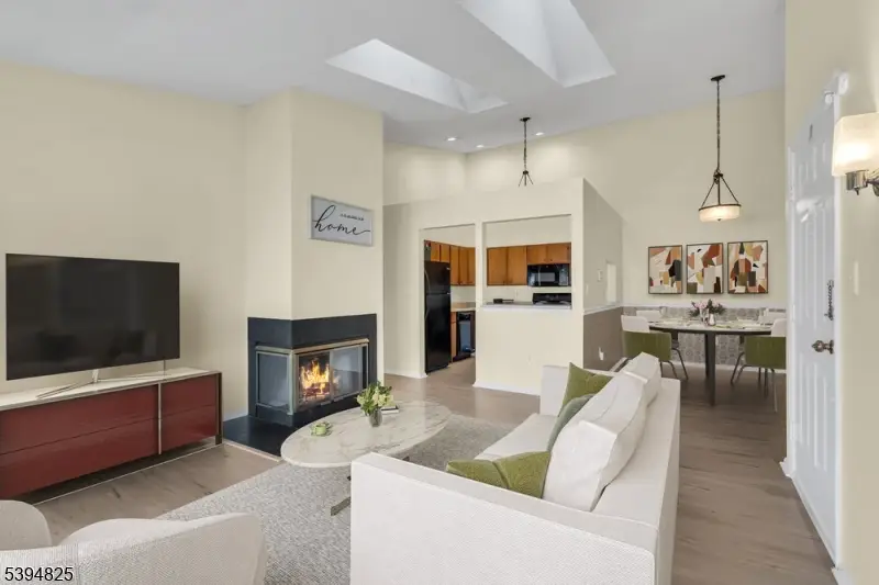 3010 Doolittle Dr, Bradley Gardens, NJ 08807 - Image #3