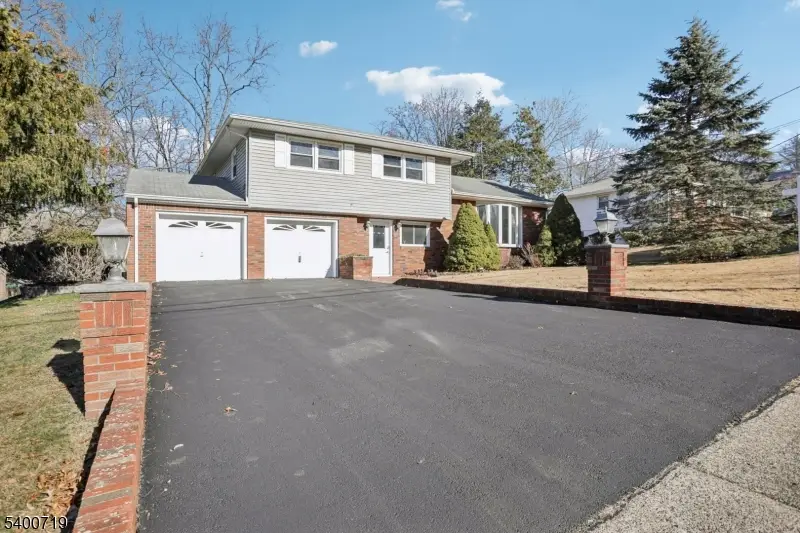 27 Stanford Pl, Preakness, NJ 07470 - Image #2