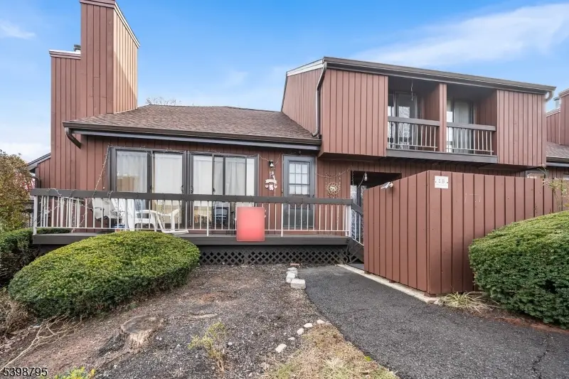 25 Bloomingdale Dr #1B, Hillsborough, NJ 08844 - Image #3