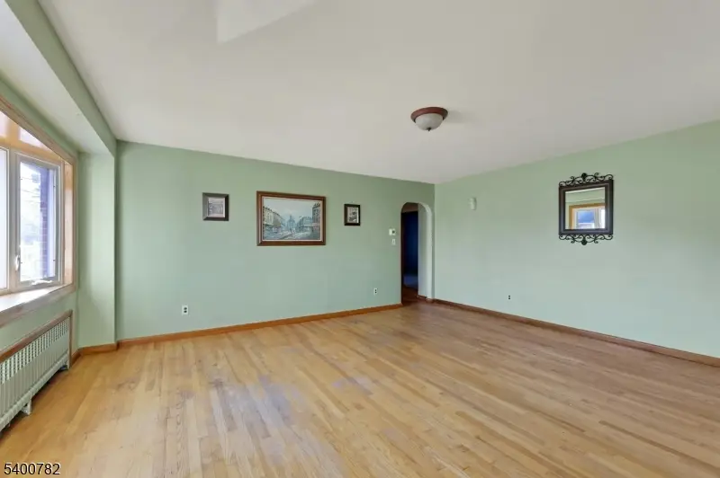 835 Chestnut St, Kearny, NJ 07032 - Image #3