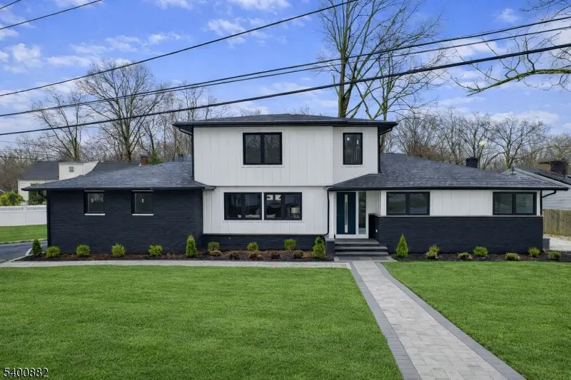 860 Lakeside Dr, Rahway, NJ 07065 - Image #1