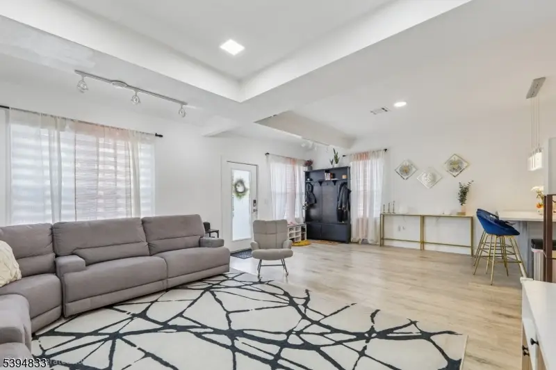 84 Center Ave, Little Falls, NJ 07424 - Image #2