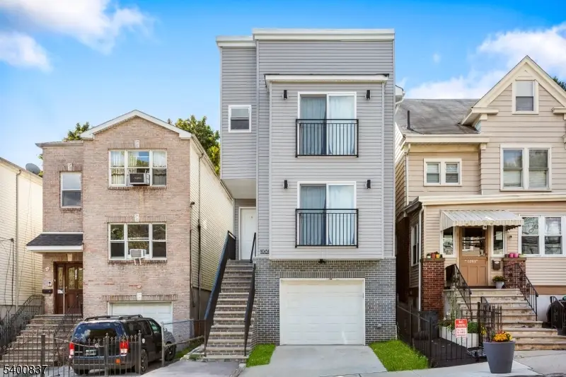 1081 18th Ave, Newark, NJ 07106 - Image #1