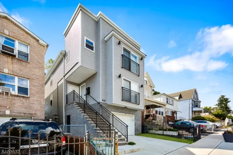 1081 18th Ave, Newark, NJ 07106 - Image #2