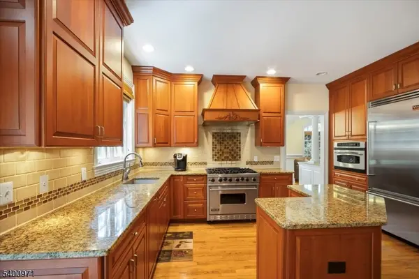 60 Chestnut St #2, Morristown Town, NJ 07960