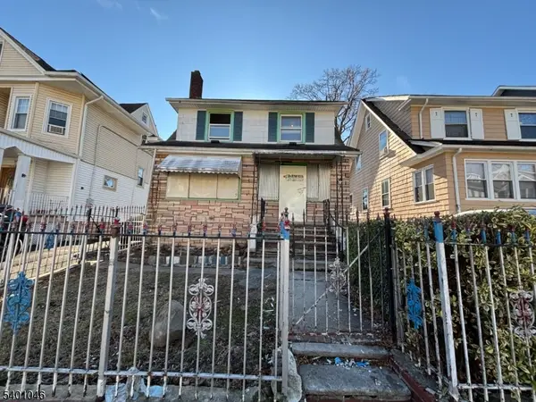 37 Wayne Ave, East Orange City, NJ 07018