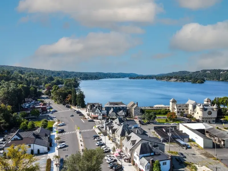 35 Seneca Trl, Lake Mohawk, NJ 07871 - Image #3