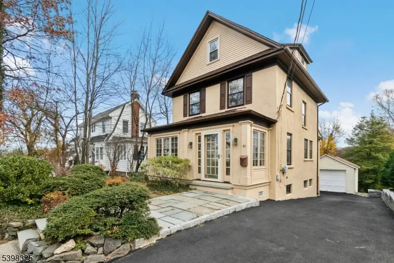 84 Ashwood Ave, Summit, NJ 07901 - Image #2