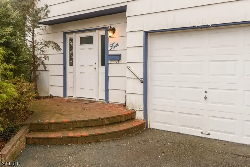 4 Herbert Pl, West Caldwell, NJ 07006 - Image #3