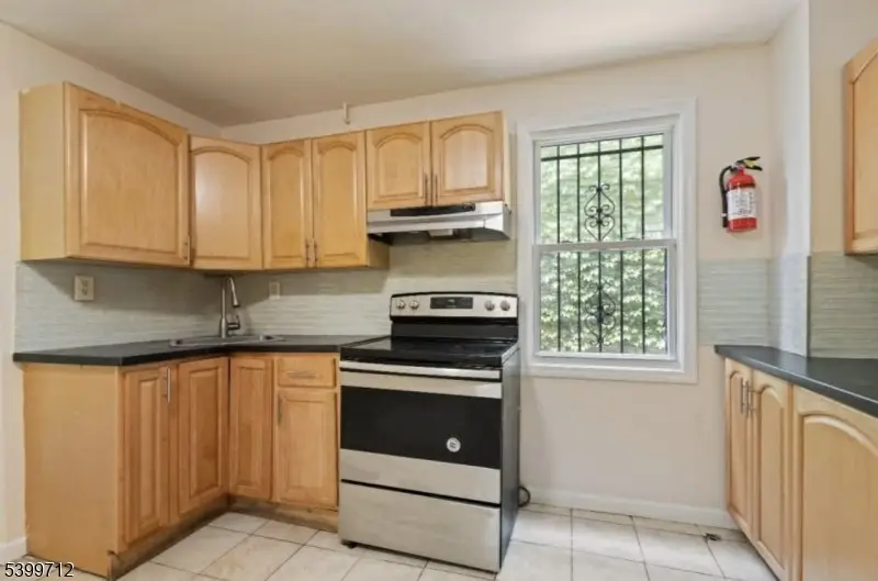 70 Sherman Ave, Newark, NJ 07114 - Image #3