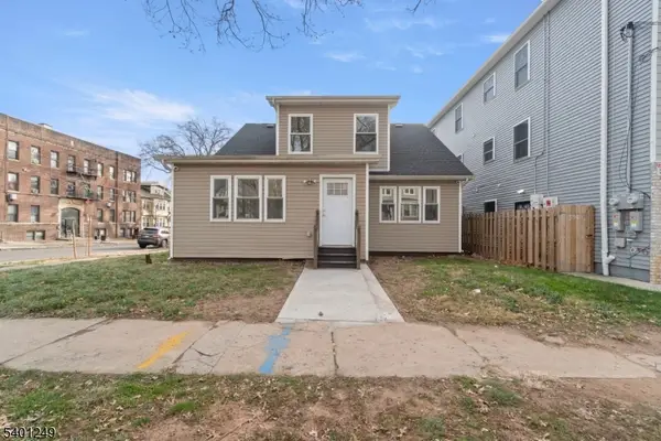 390 Clinton Pl, Newark City, NJ 07112