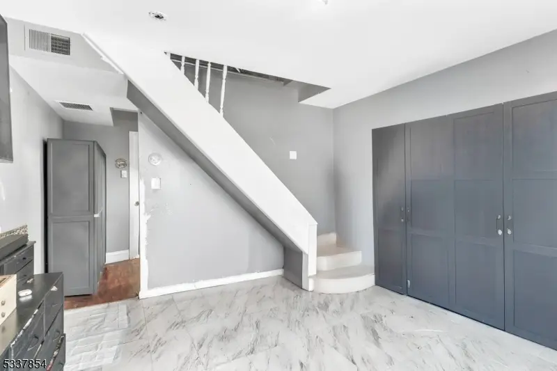 119 Highland Ave, Newark, NJ 07104 - Image #3