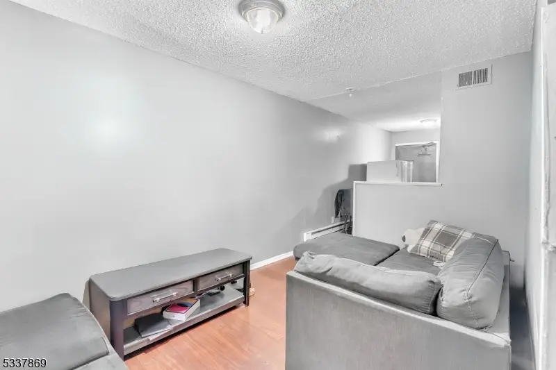 121 Highland Ave, Newark, NJ 07104 - Image #2