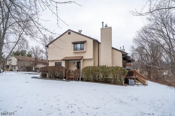 44 Spar Row Ci S044, Hampton Twp., NJ 07860