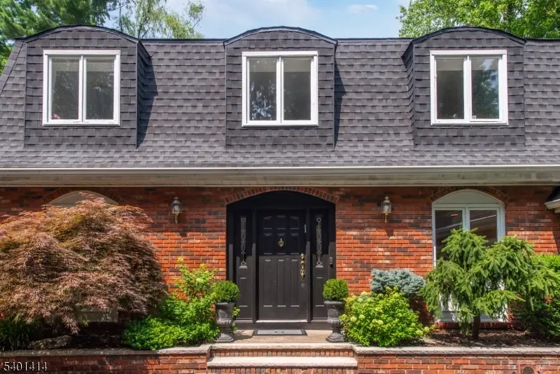 50 Edwards Rd, Clifton, NJ 07013 - Image #2