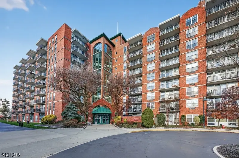 300 Main St #509, Singac, NJ 07424 - Image #1
