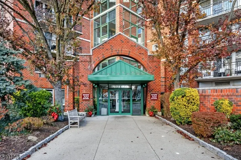 300 Main St #509, Singac, NJ 07424 - Image #2