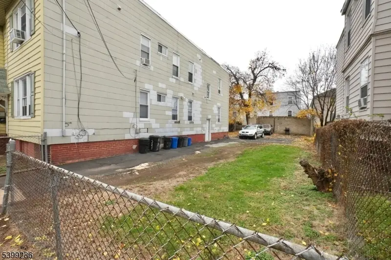 388-392 Chadwick Ave, Newark, NJ 07112 - Image #2