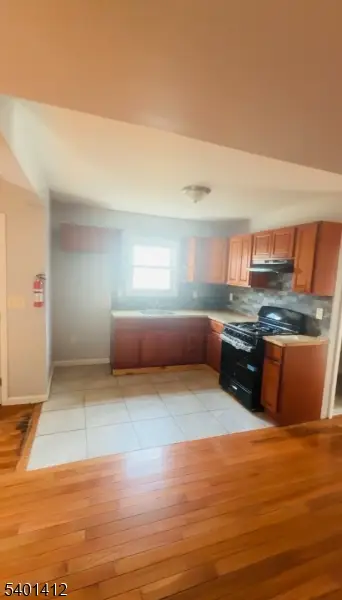 10 Tillinghast St, Newark, NJ 07108 - Image #3