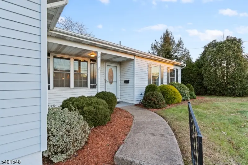 71 Dukes Rd, Rahway, NJ 07065 - #2