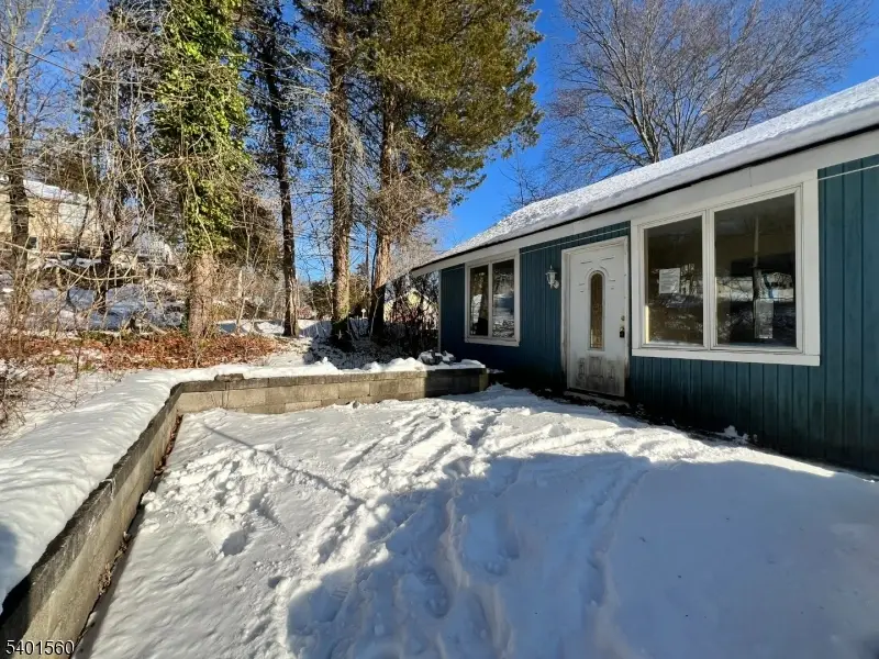 182 Lackawanna Dr, Byram Township, NJ 07874 - Image #1