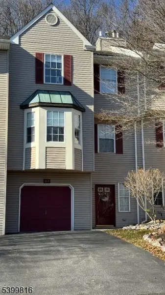 117 Pinehurst Dr, Washington Twp., NJ 07882