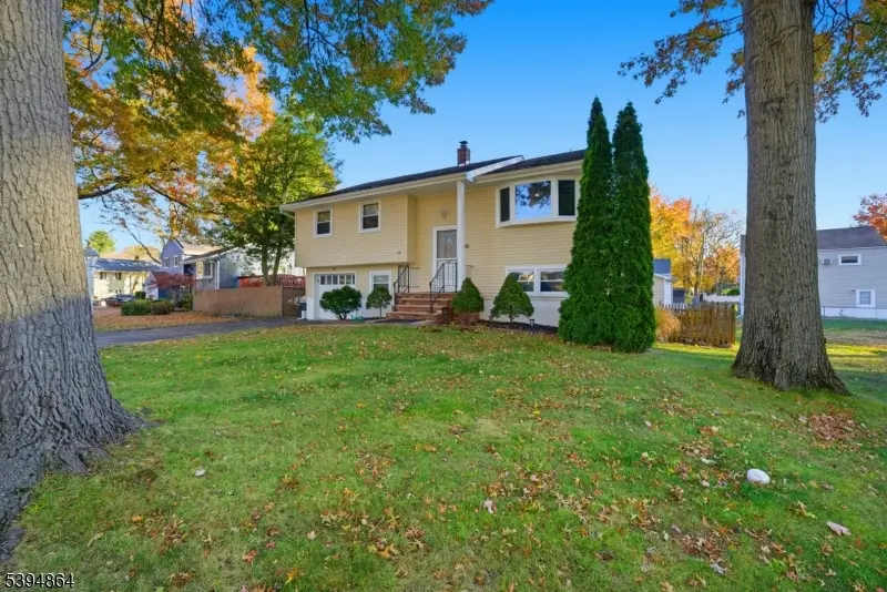 32 Hardwick Ct, Parsippany Troy Hills, NJ 07054 - Image #2
