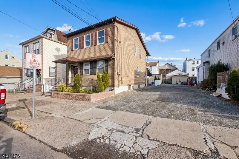 105 E 22nd St, Paterson, NJ 07514 - Image #2