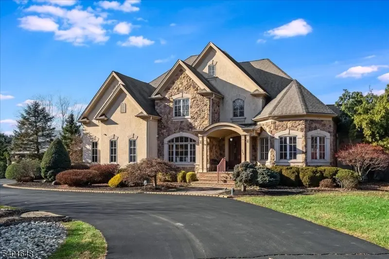 240 Oak Grove Rd, Franklin, NJ 08867 - Image #1