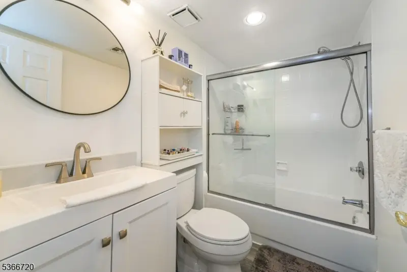 19 Crystal Ln #19, Paterson, NJ 07501 - Image #2