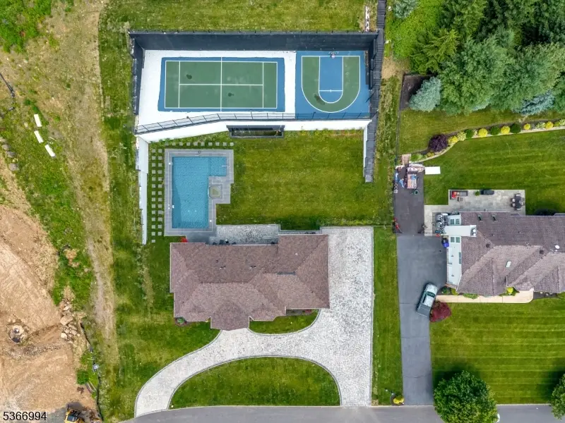 125 Hamilton Trl, Totowa, NJ 07512 - Image #2