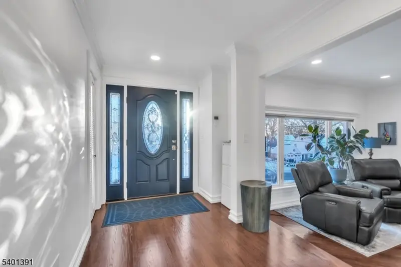 33 Highland Ave, Maplewood, NJ 07040 - Image #2