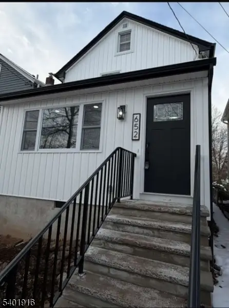 652 W Broad St, Westfield Town, NJ 07090