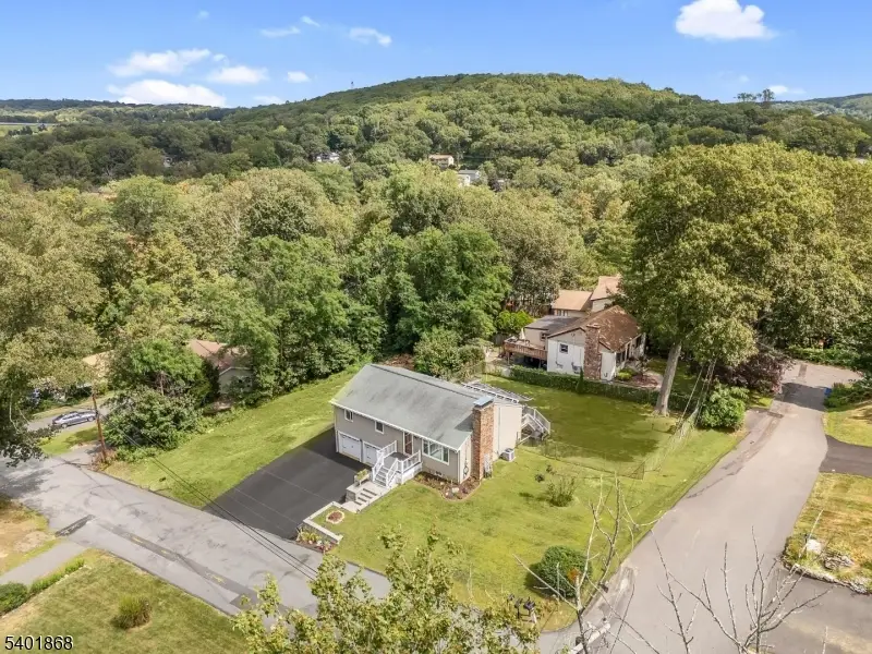 17 Center St, Hopatcong, NJ 07874 - Image #1