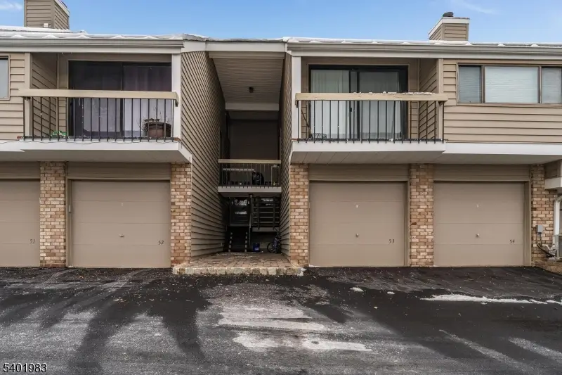 53 Overlook Dr, Union, NJ 08809 - Image #2