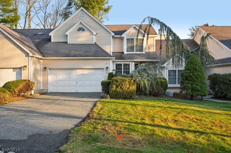 12 Hadley Ln, Wayne, NJ 07470 - Image #2