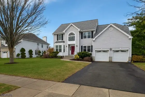 5 Clover Hills Dr, Franklin Twp., NJ 08873