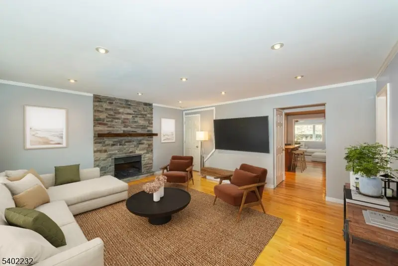 90 Burnham Pkwy, Morris, NJ 07960 - Image #2