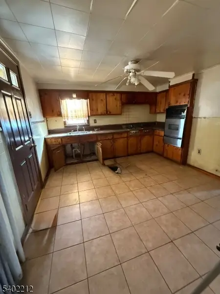 1011 Olive St, Elizabeth, NJ 07201 - Image #2