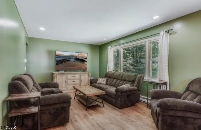 1 Stonewall Dr, Vernon Township, NJ 07462 - Image #3