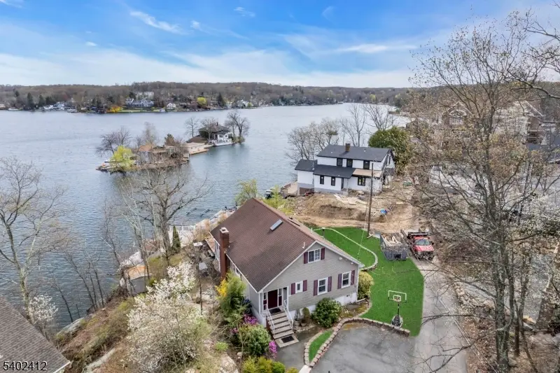 636 Lakeside Ave, Hopatcong, NJ 07843 - Image #1