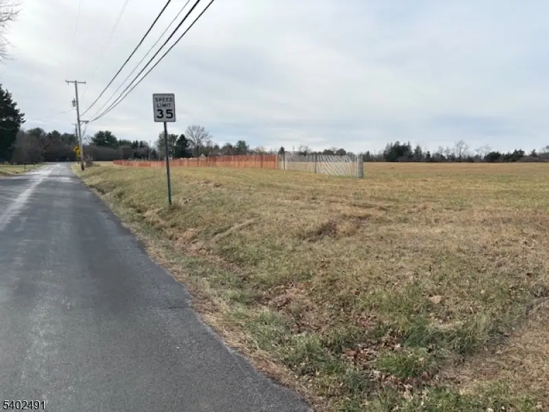 1072 Barley Sheaf Rd, Readington Township, NJ 08822 - #2