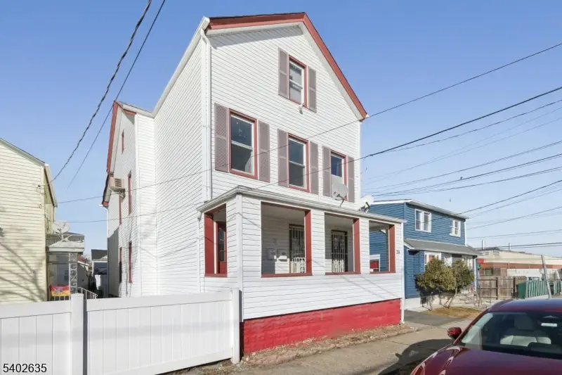 39 Thomas St, Paterson, NJ 07503 - Image #3