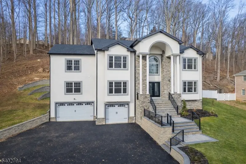 79 Park Pl, Watchung, NJ 07069 - Image #1