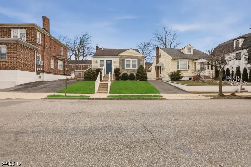 28 Parkview Ave, Belleville, NJ 07109 - Image #1