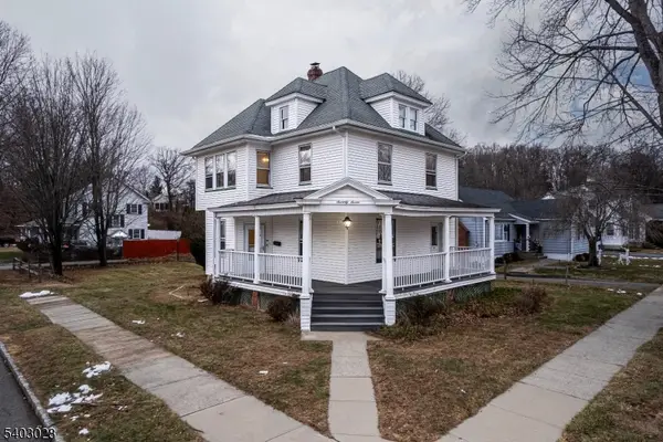 77 Baker Ave, Dover Town, NJ 07801