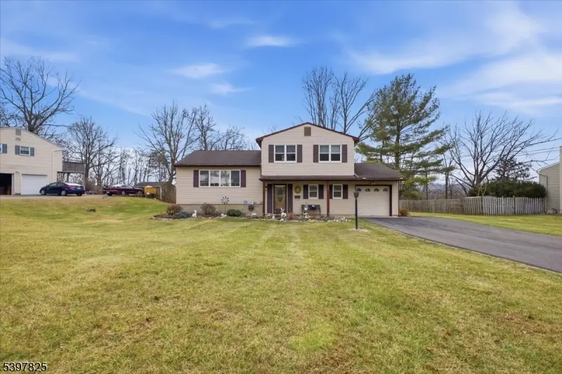 159 Sunrise Ter, Washington, NJ 07882 - Image #1