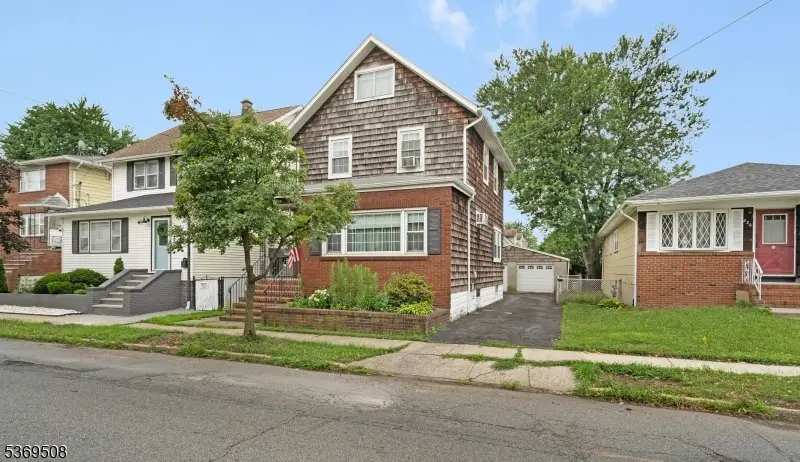 836 S Park Ave, Linden, NJ 07036 - Image #2