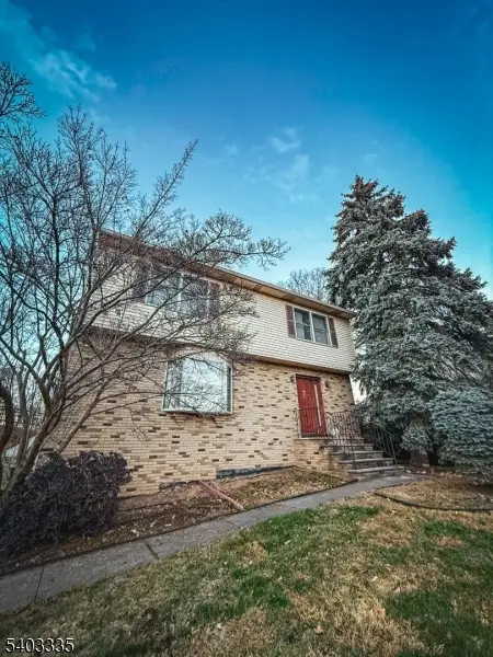 7 Walray Ave, North Haledon Boro, NJ 07508